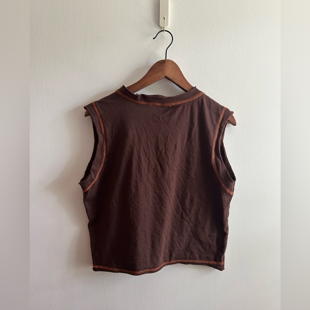 5/$25 Brown Distressed Los Angeles Women's Top - Picture 2 of 5